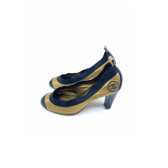 Authentic Chanel Gold Pumps Size 39 - Picture 5 of 6